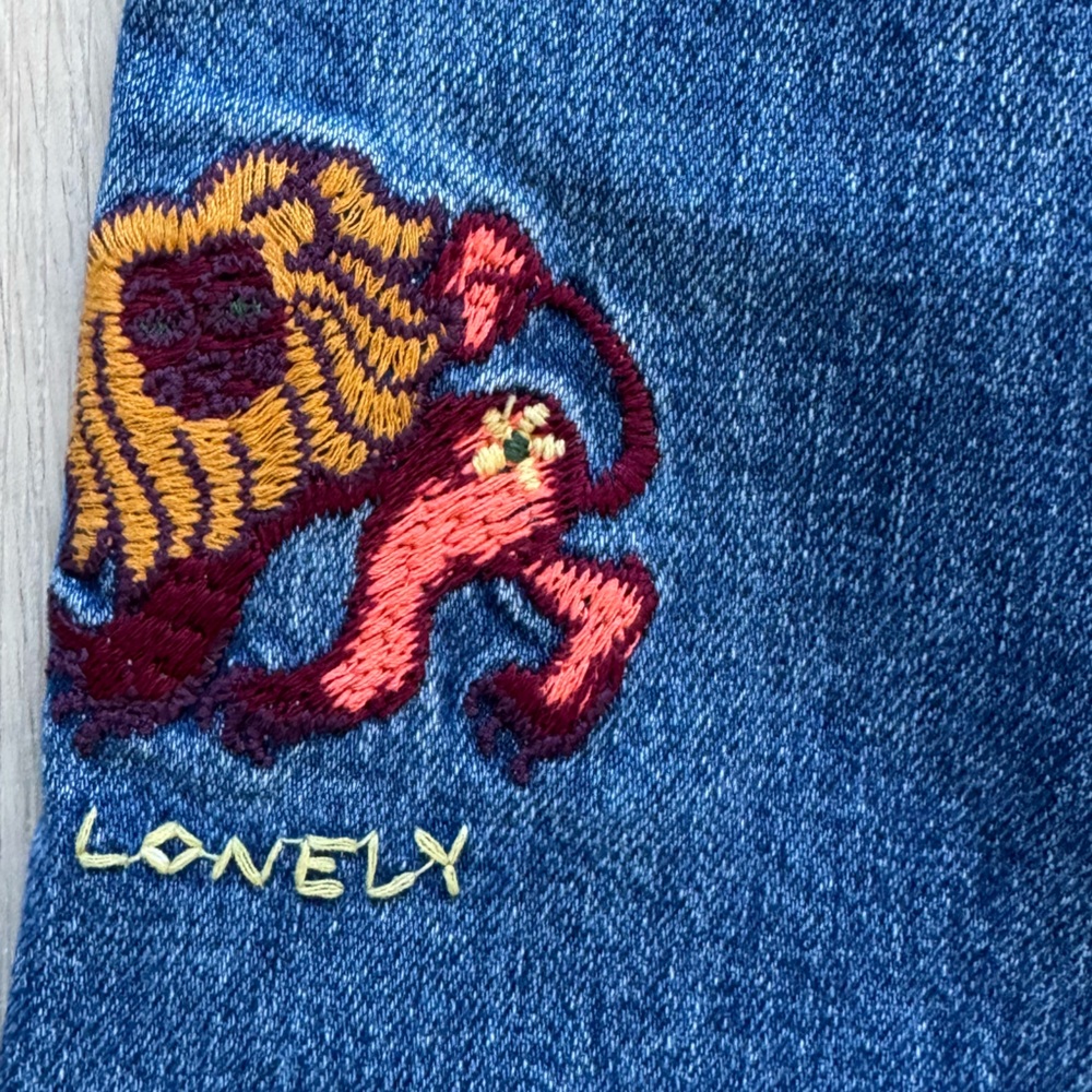 EUC MOTHER Superior Rambler Embroidered Blue Denim Jeans Size 24 - Picture 11 of 16